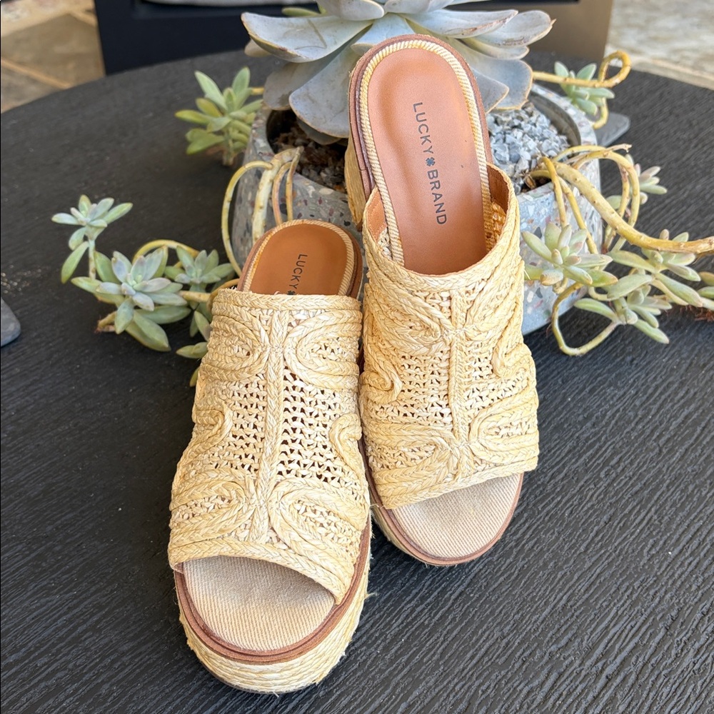 Lucky Brand Yena Raffia Sandal Platform Mule. Color Cream. SZ 7. - Picture 4 of 7